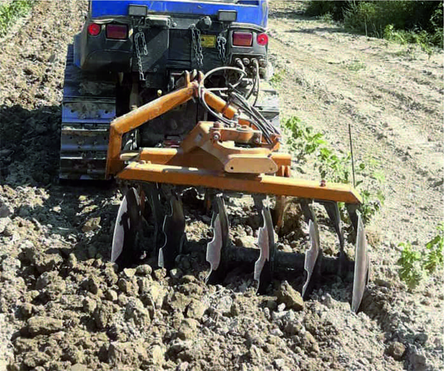 Trivelle per movimento terra Trivelle PG 701 - Produzione di macchine  agricole e industriali per la lavorazione del terreno dall'agricoltura  all'industria - aratri trivelle, ripuntatori, interratori di concime,  piantapali, trivelle idrauliche